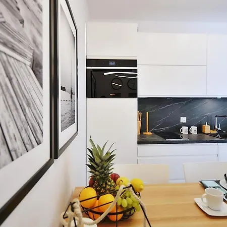 Port D216 Nadmorskie Tarasy Kolobrzeg